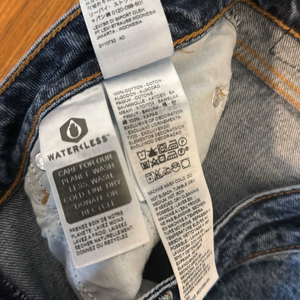 Levi’s low loose, size 27. - Picture 3 of 9